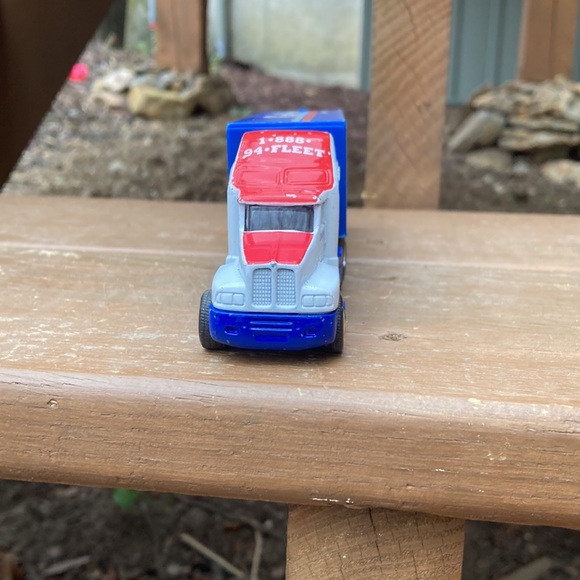 Vintage Fleet Pride Tractor Trailer - Picture 2 of 8